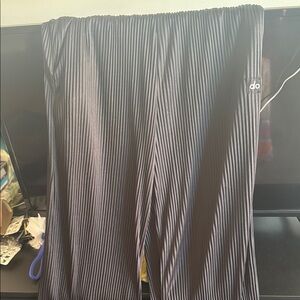 ALO Yoga Black Striped Pants